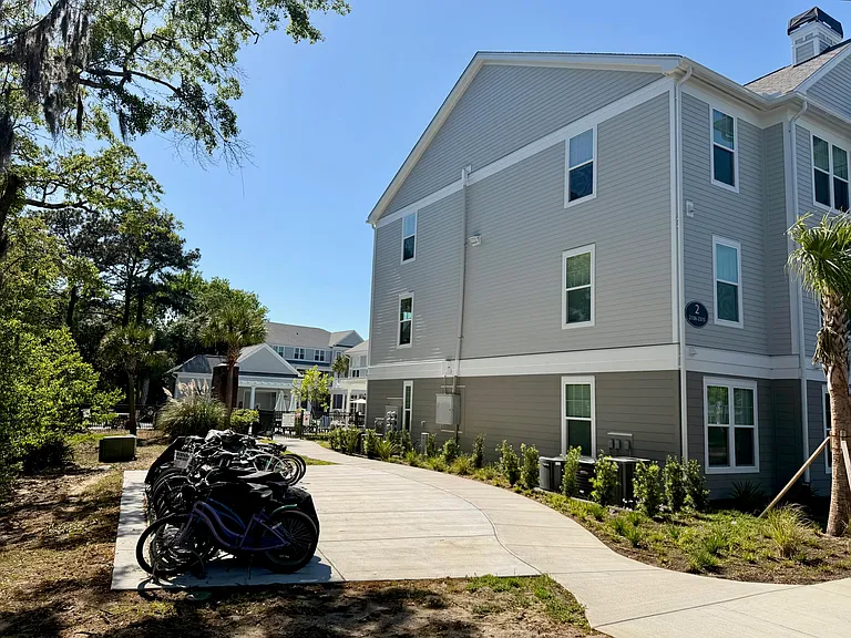 130 River Landing Dr #2107 — Photo 2