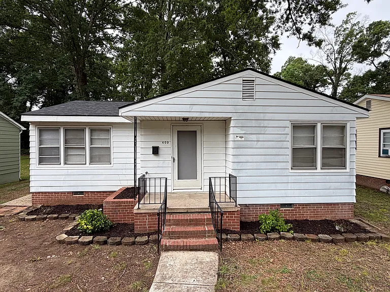 409 S Merritt Ave — Photo 2