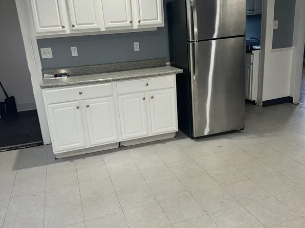 101 Linsley Ave APT 2, Meriden, CT 06451