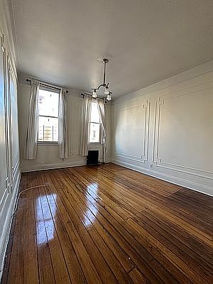 2nd image of 538 Driggs Ave APT 2L