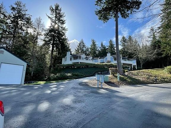 2nd image of 138 Cormorant Dr