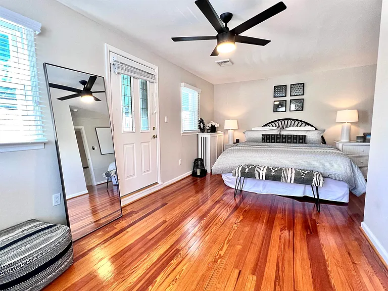 7407 Ventnor Ave — Photo 30