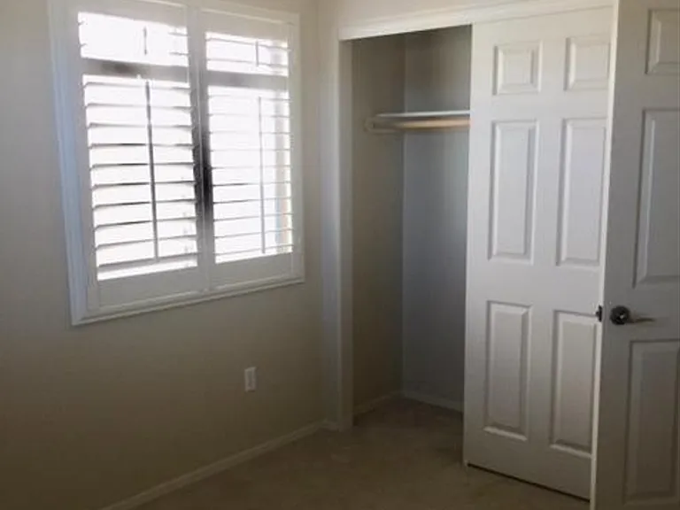 1631 W Blue Horizon St — Photo 13