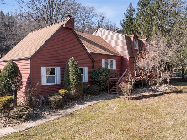 356 Monkey Wrench Rd, Greensburg, PA 15601