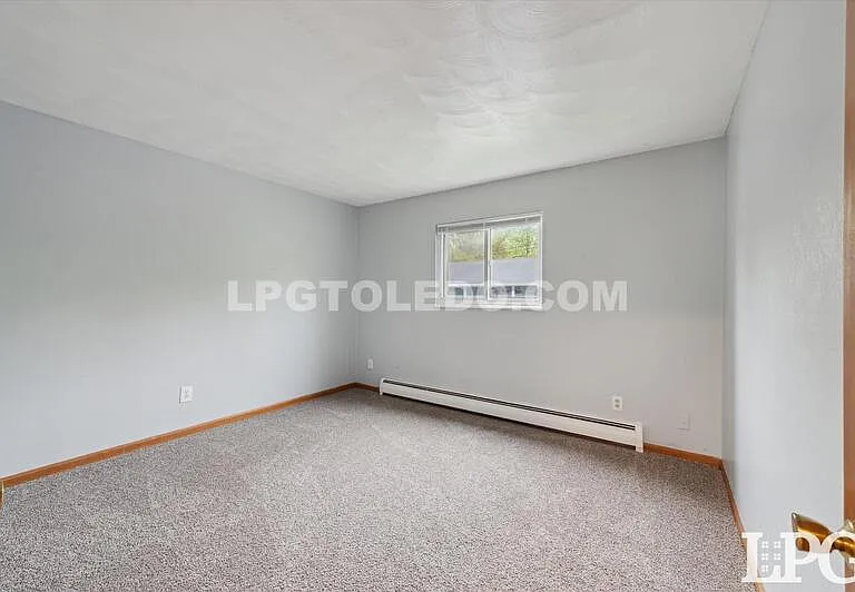 3310 Arlington Ave #4 — Photo 10
