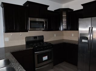 3445 Dana Grey Dr #B, El Paso, TX 79938