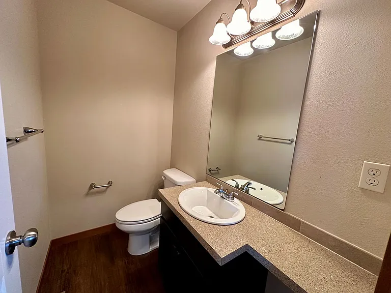 2145 Seamount Dr — Photo 5