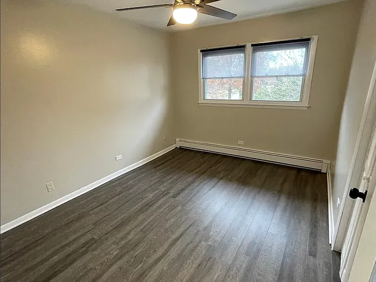 484 Shenstone Rd #3 — Photo 10