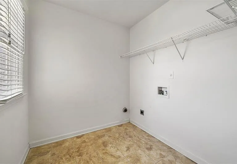 130 Candler Ct — Photo 27