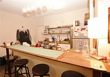 Rented by R New York