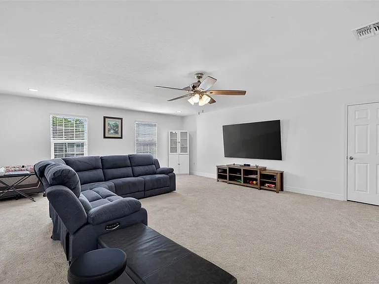 6070 Sierra Crown St — Photo 41
