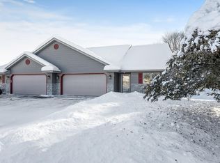 463 Cedar Ct, Taylors Falls, MN 55084