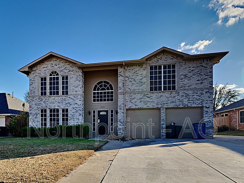 1st image of 2203 Barton Springs Dr
