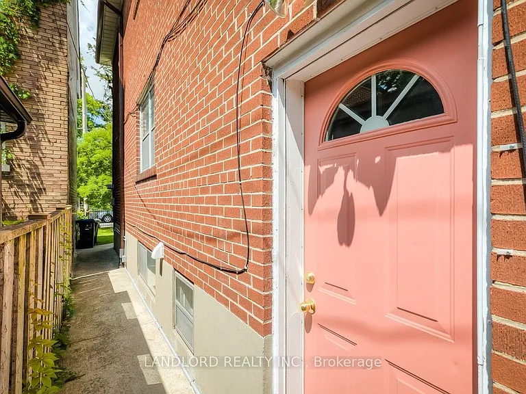 85 Greenlaw Ave — Photo 23