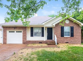 129 Agee Cir E, Hendersonville, TN 37075