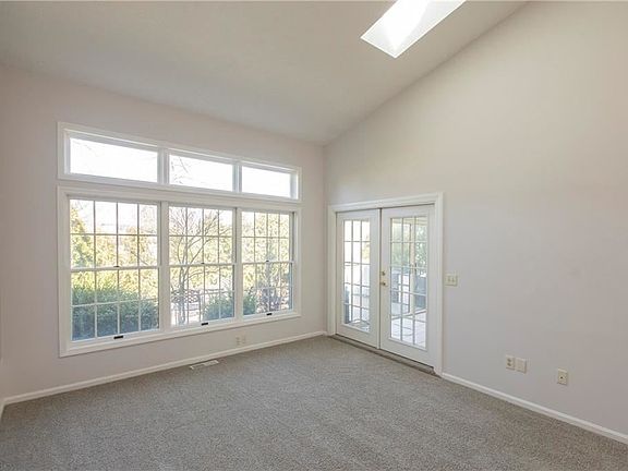 5th image of 401 Bounty Way APT 158