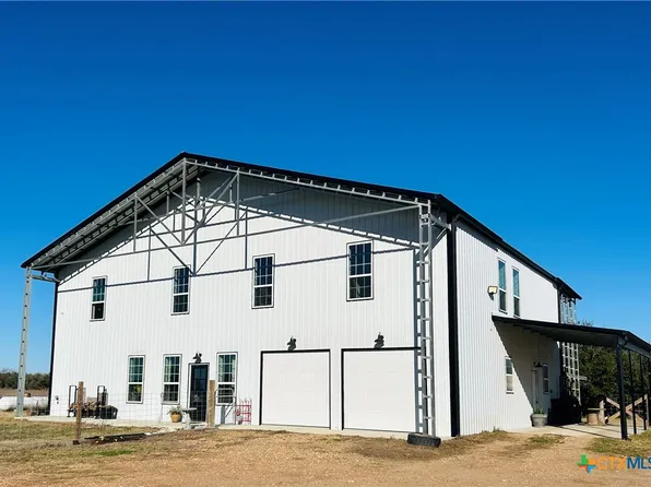 96 Leaning Oak Rd, Victoria, TX 77904