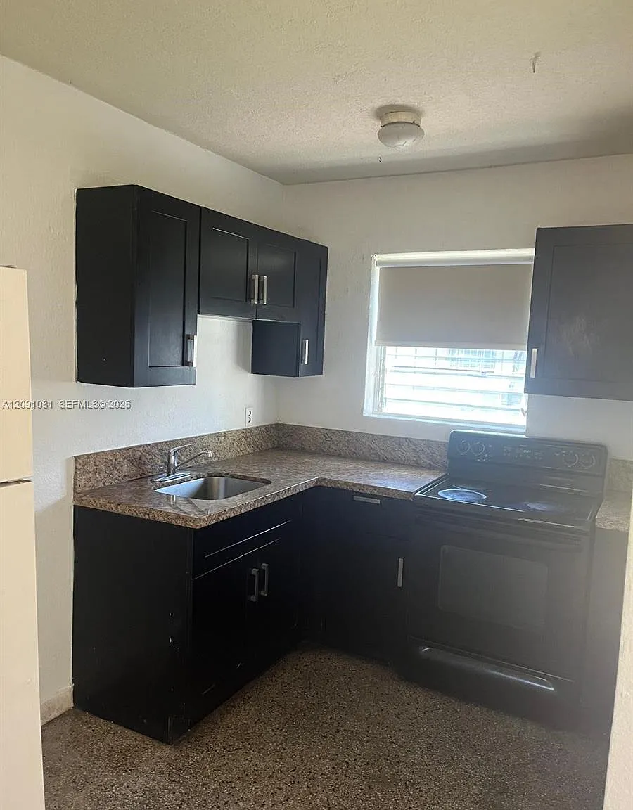 Cravatts Allapattah Homes — Photo 2