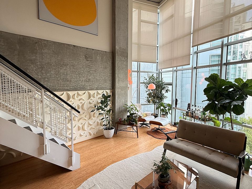 1st image of 200 Brannan St APT 306