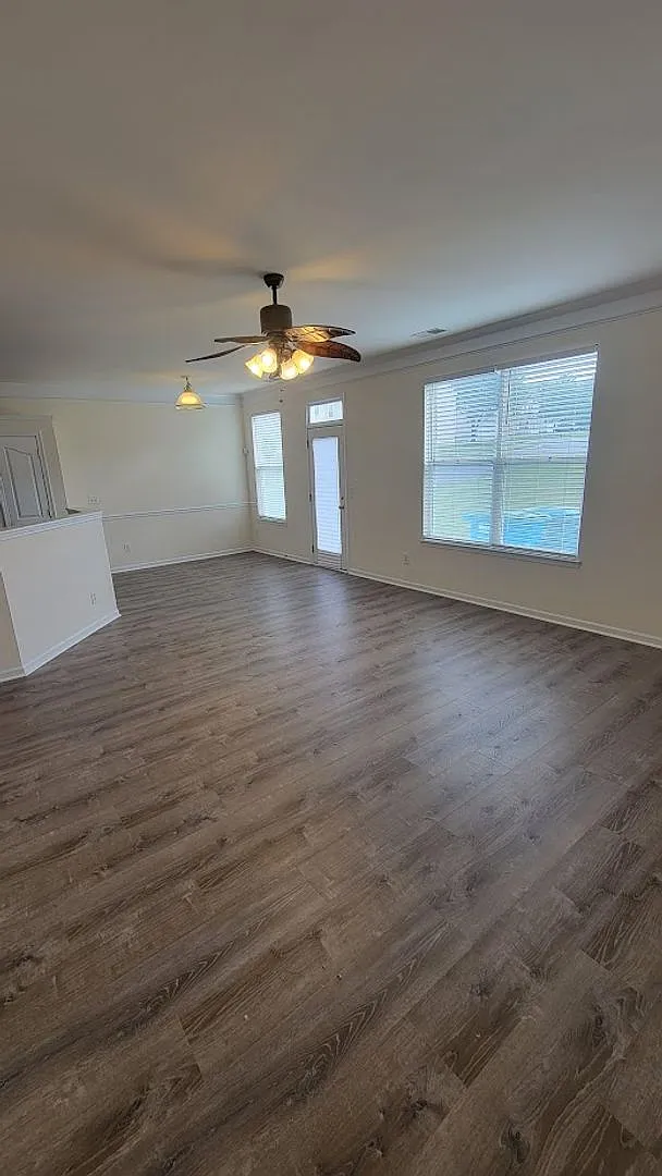 Located in Cabarrus County 3BR/2.5 BA, Loft, Two Car Garage Home — Photo 3