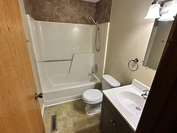 2nd image of 1506 Terrace Dr APT F