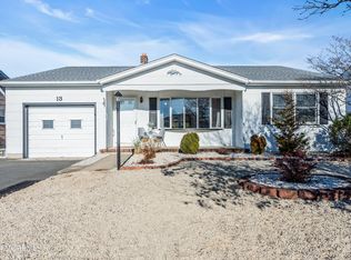 13 Garrett Rd, Toms River, NJ 08757