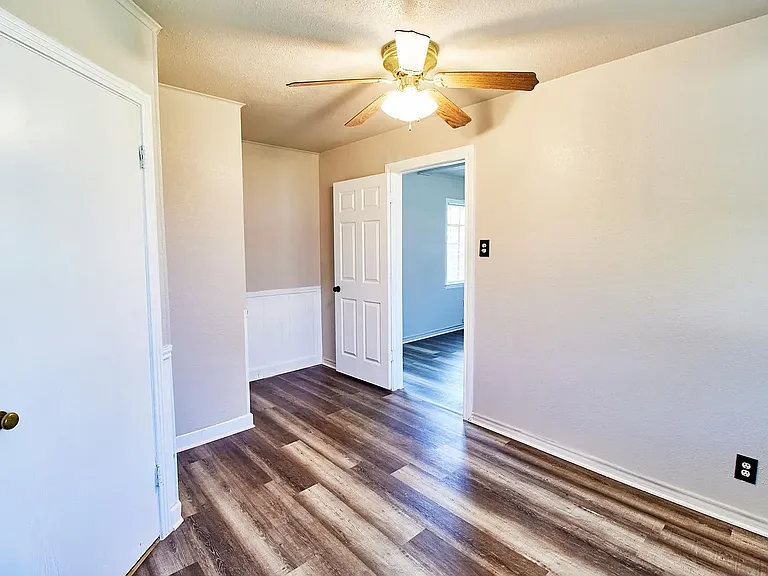 1504 Sherman Dr #301 — Photo 12