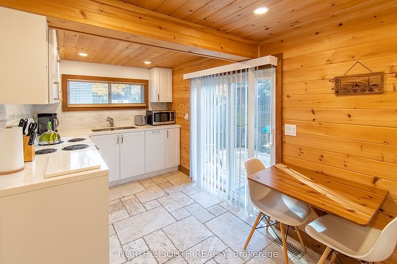Wasaga Beach House for rent - 3 Bedrooms — photo 22