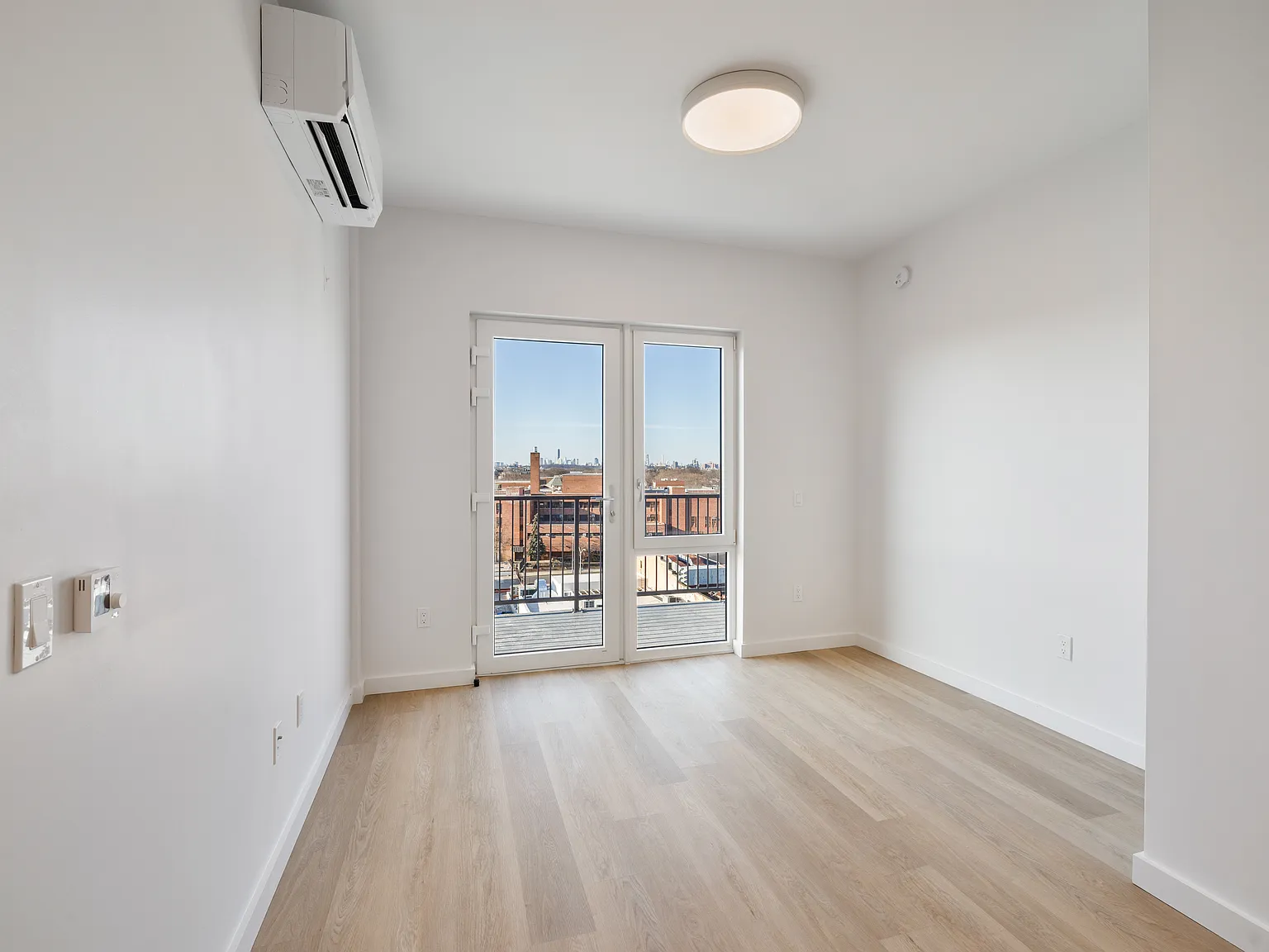 1615 Cedar Street — Photo 4
