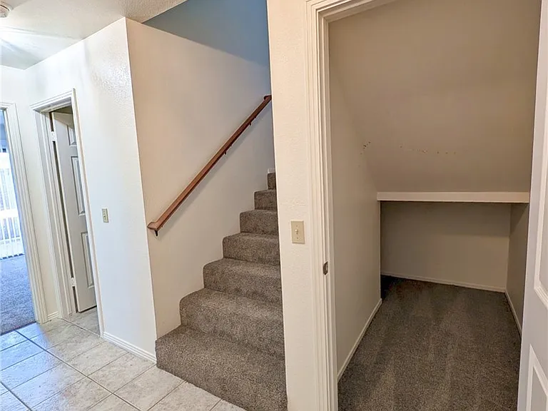 1813 Newport Ave — Photo 3