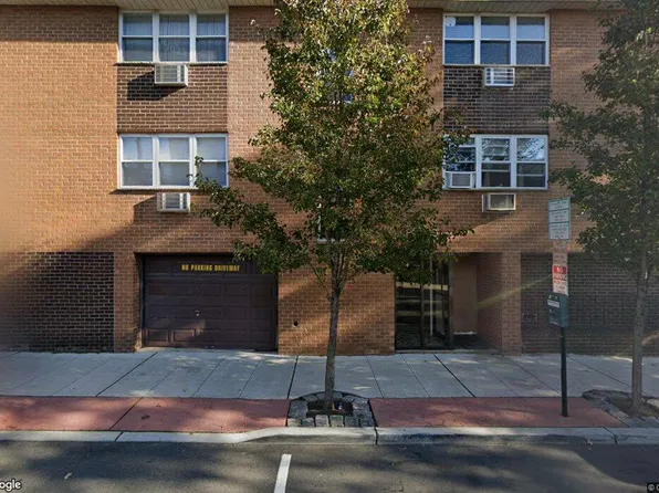 210 Bergenline Ave, Union City, NJ 07087