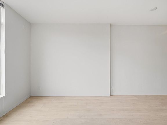 2nd image of 691 North Rd #2005