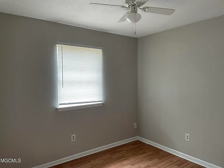 2501 Academy Dr — Photo 6