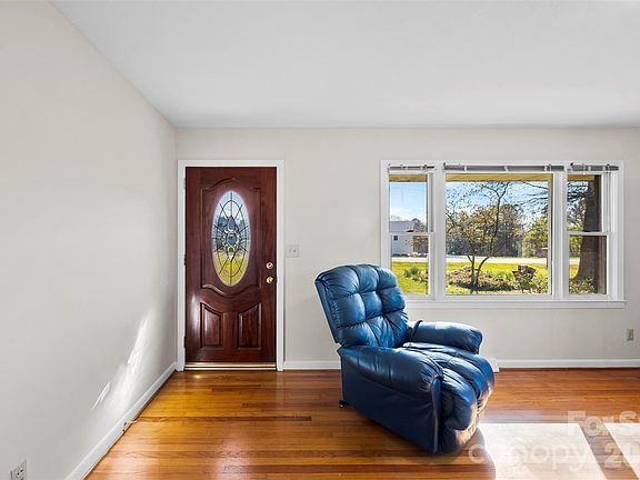 4th image of 619 Plato Lee Rd