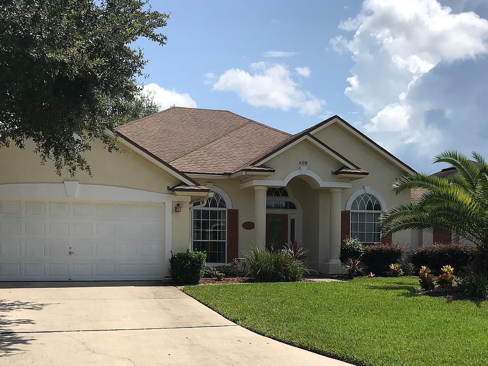 1st image of 608 Chestwood Chase Dr