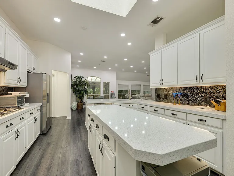 8908 Pepper Rock Dr — Photo 9