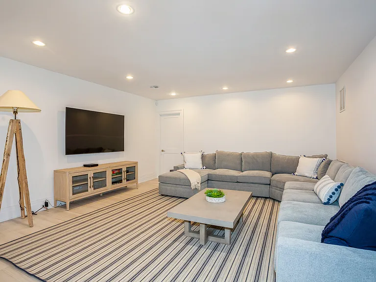 70 Rosko Ln — Photo 24