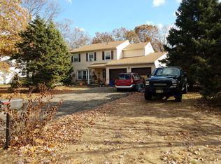8 Independence St, Old Bridge, NJ 08857