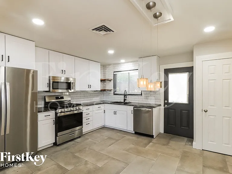 12210 N Escobar Way — Photo 6