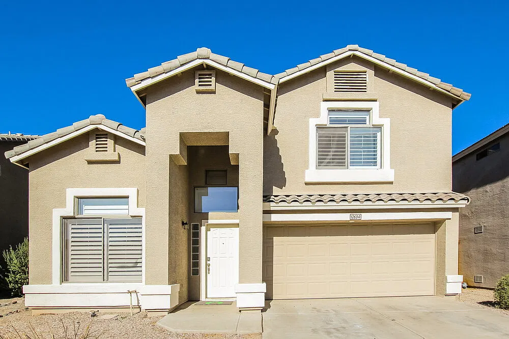 4 bed, 2.5 bath, 1612 sqft, $2,095 — Photo 1