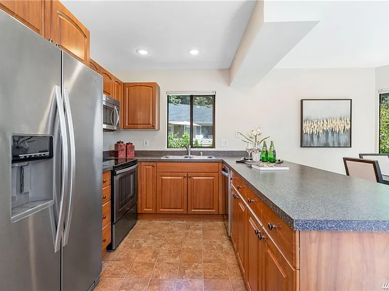 9009 Avondale Rd NE #P231 — Photo 6