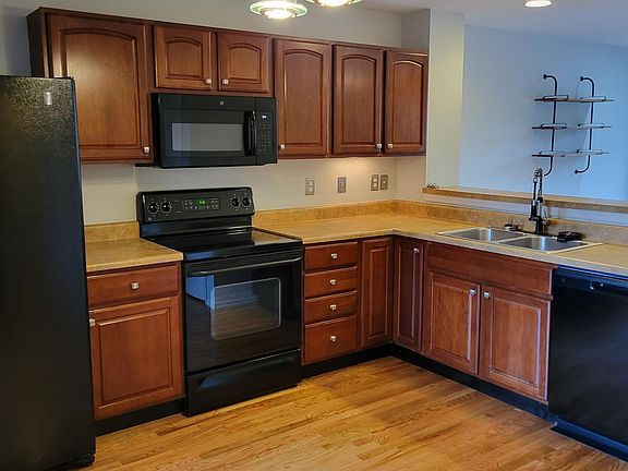 4th image of 3944 Folsom Ave