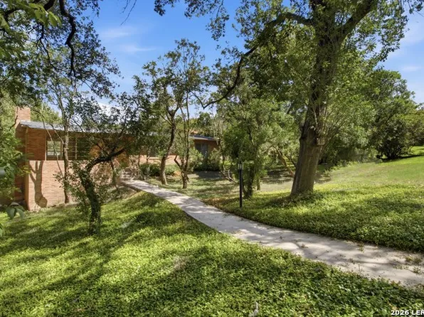 207 Canyon Dr, Alamo Heights, TX 78209