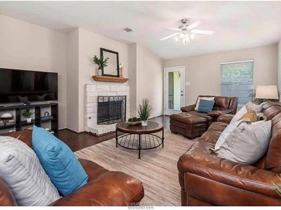 2nd image of 912 Whitewing Ln