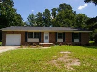 117 Oakdale Rd, Greenville, NC 27834