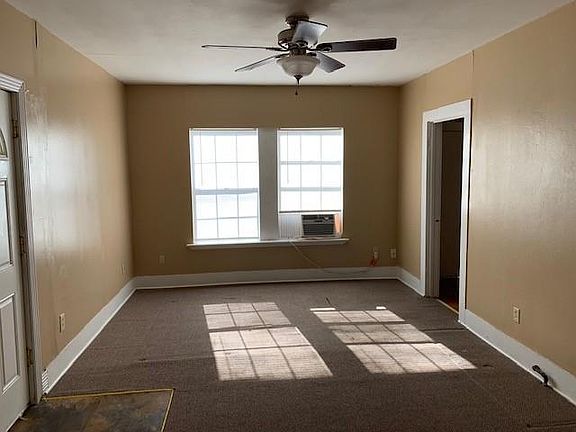 3rd image of 1174 Vine St #B