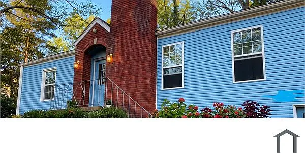 2 bed, $1,300 — Photo 1