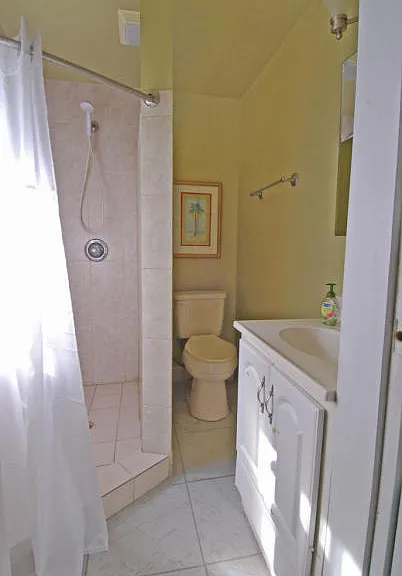 Dolphin Ave — Photo 9