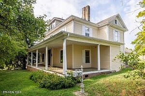 1st image of 1227 N Main St