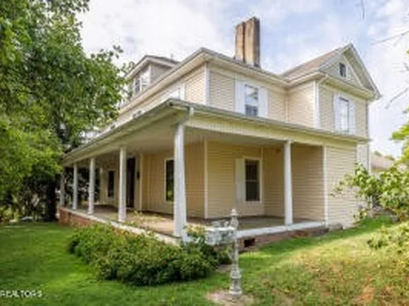 1227 N Main St, Sweetwater, TN 37874